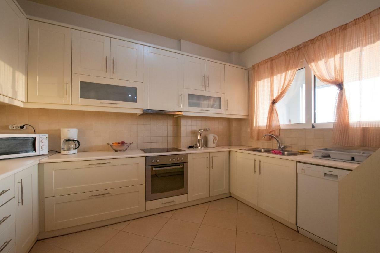 Paliochora Apartments Kalamata Esterno foto